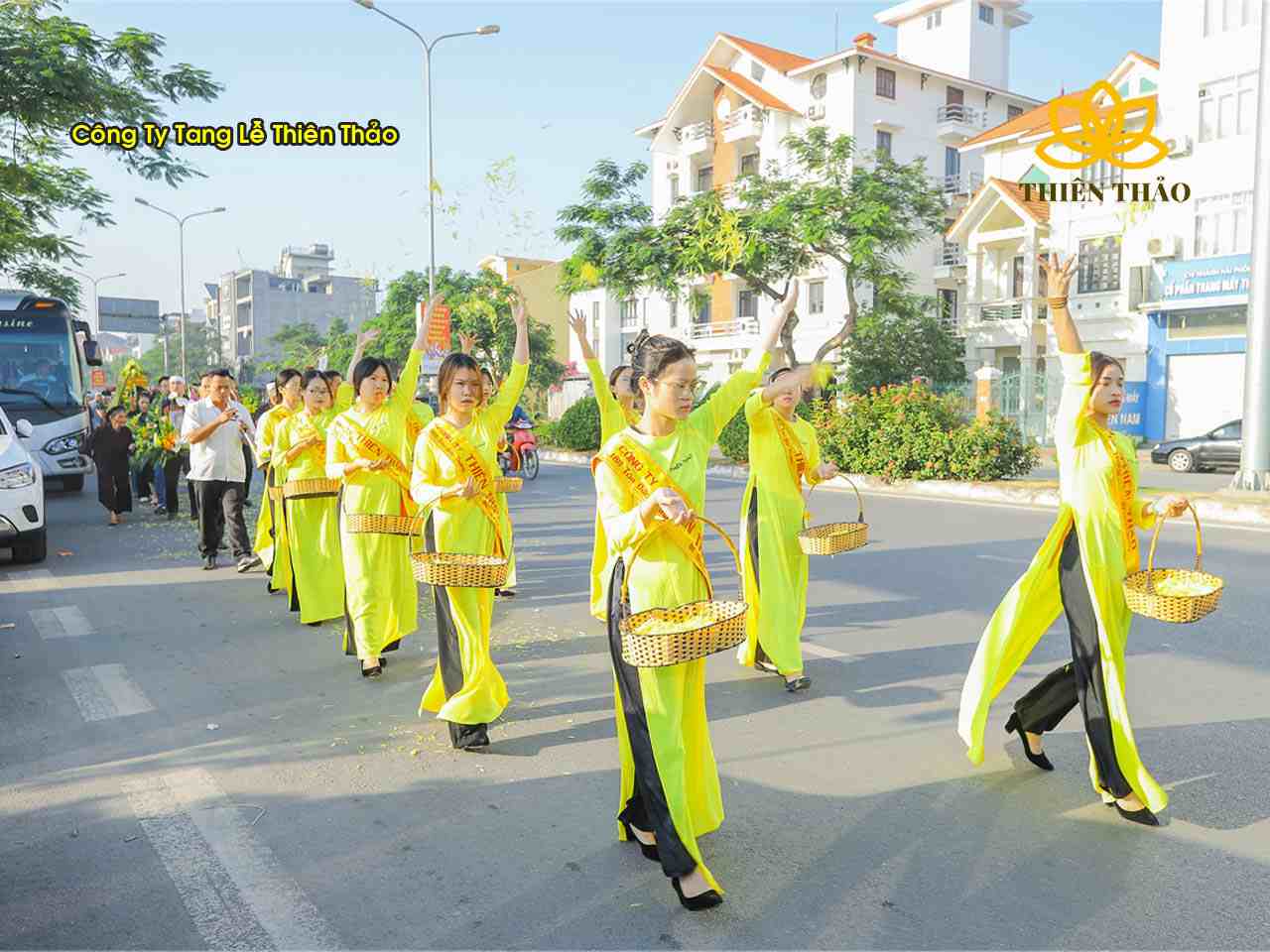 Khu-vuc-hoat-dong-cua-cong-ty-tang-le